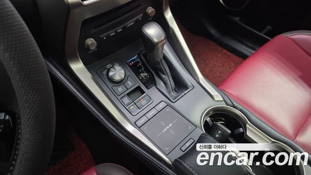 Lexus NX300h Supreme, 2018 9