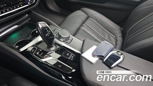 BMW 5시리즈 (G30) 520i M Sport, 2022 9