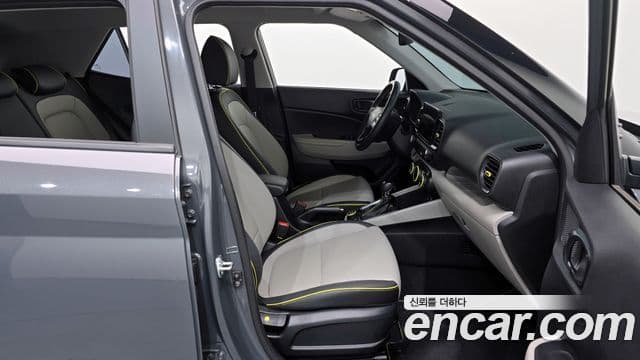 Hyundai Venue 1.6 Flux, 2025 11