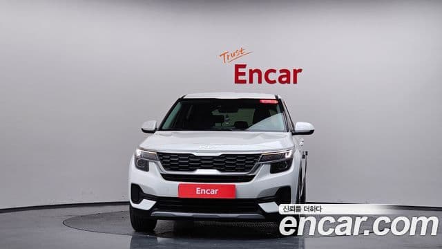 Kia Seltos Trendy, 2023 3