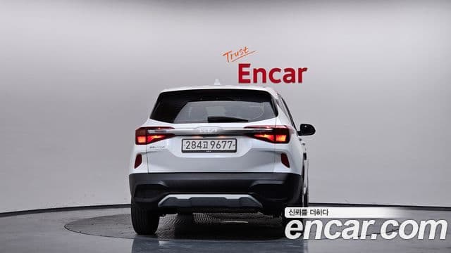 Kia Seltos Trendy, 2023 4