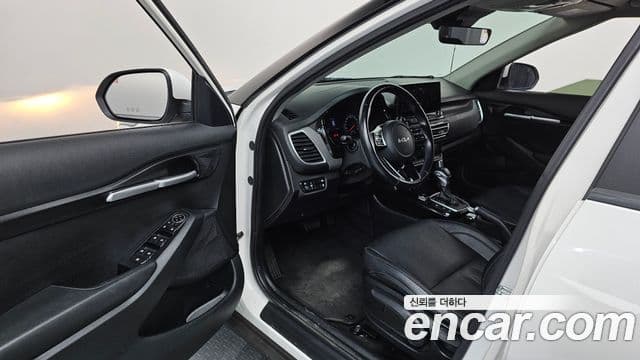 Kia Seltos Trendy, 2023 10