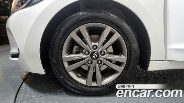 Hyundai Avante AD Modern, 2017 все фото