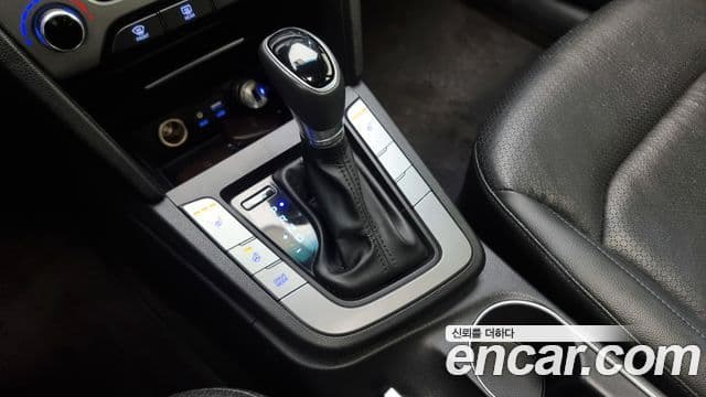 Hyundai Avante AD Modern, 2017 9