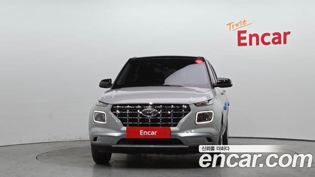 Hyundai Venue Premium, 2024 3