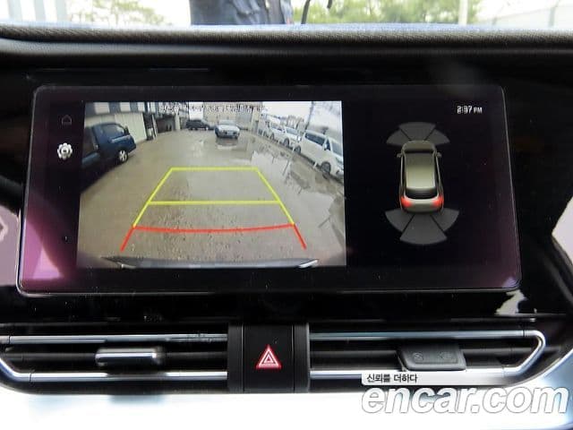 Kia Niro Plus Air (таксомоторный тип), 2023 14