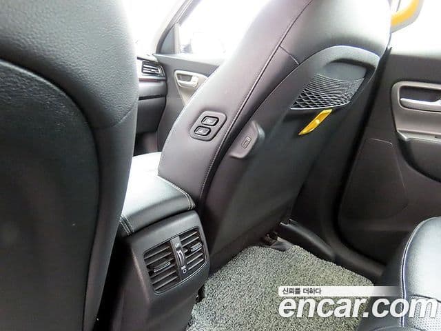 Kia Niro Plus Air (таксомоторный тип), 2023 16