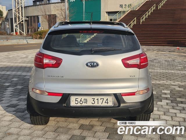 Kia Sportage R топовая версия, 2011 3