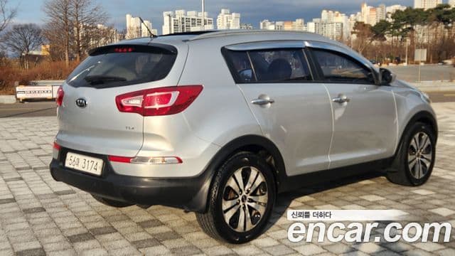 Kia Sportage R топовая версия, 2011 4