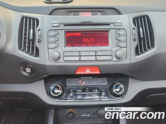 Kia Sportage R топовая версия, 2011 11