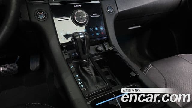 Ford New 토러스 6세대, 2016 9