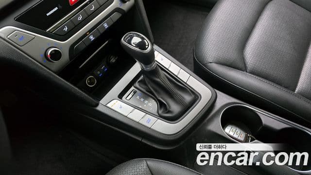 Hyundai Avante AD 1.6 GDI Value Plus, 2018 9