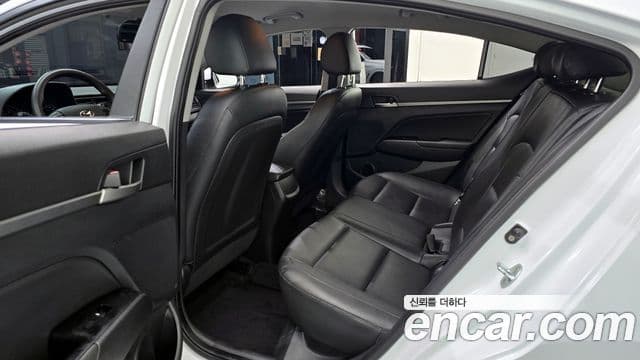 Hyundai Avante AD 1.6 GDI Value Plus, 2018 13