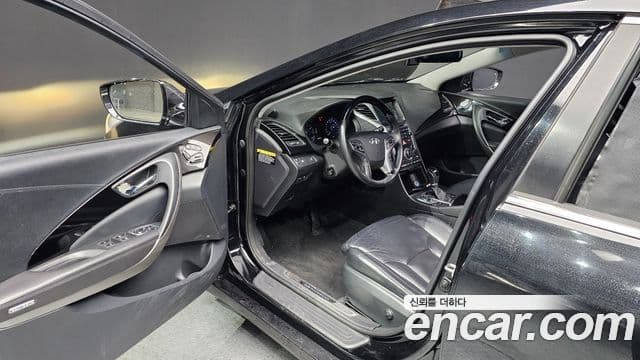 Hyundai Grandeur HG Exclusive, 2015 10