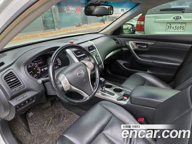 Nissan 알티마 L33, 2013 9