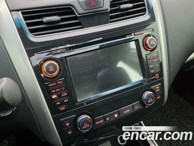 Nissan 알티마 L33, 2013 16