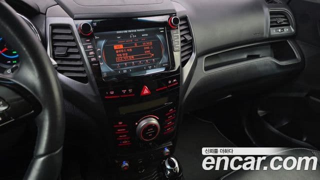 KG모빌리티(SsangYong) Tivoli дизель LX 2WD, 2017 14