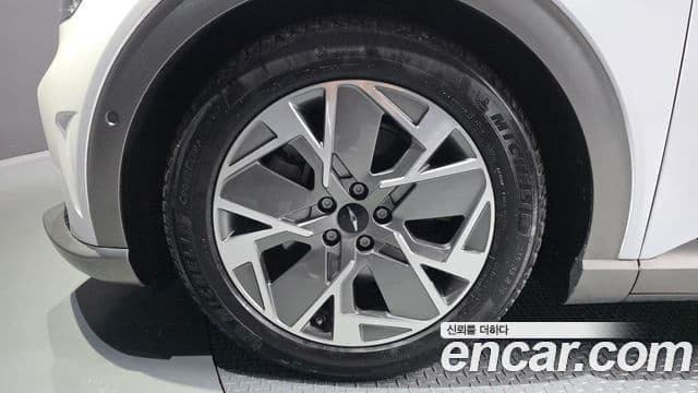 Genesis GV60 Standard, 2022 все фото