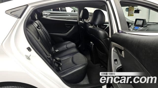 Hyundai Avante MD Luxury, 2012 12