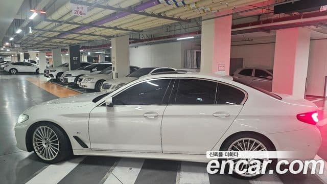 BMW 5시리즈 (G30) 520i M Sport, 2022 8
