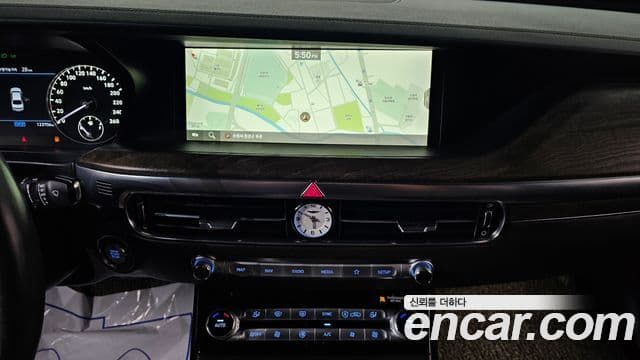 Genesis G90 Premium Luxury, 2019 14