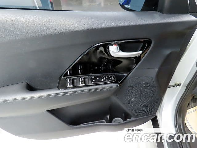 Kia Niro Prestige, 2017 14