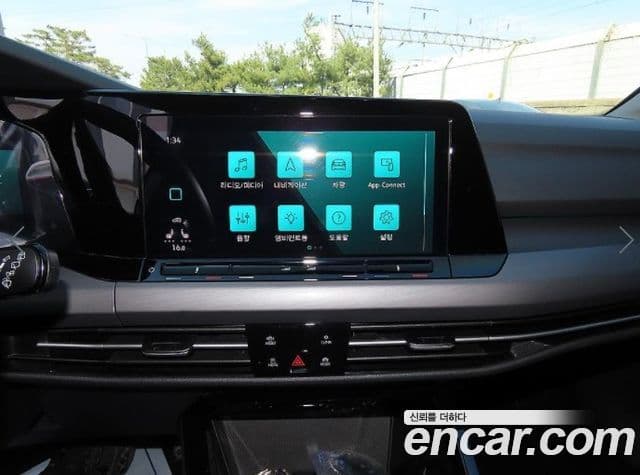Volkswagen Гольф 8세대 Prestige, 2024 13