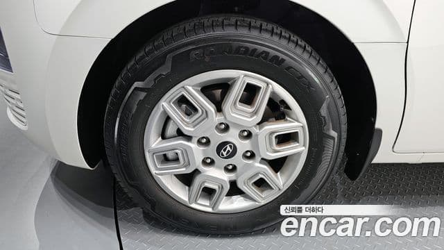 Hyundai Staria Modern, 2025 все фото