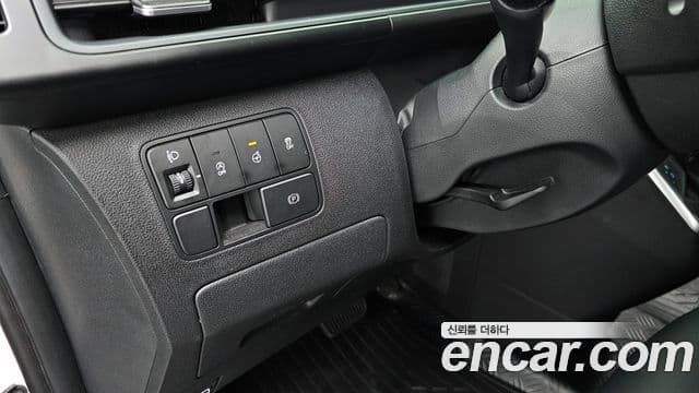 Hyundai Staria Modern, 2025 17