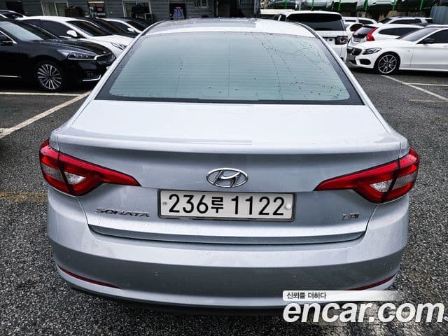 Hyundai LF Sonata Style, 2017 4