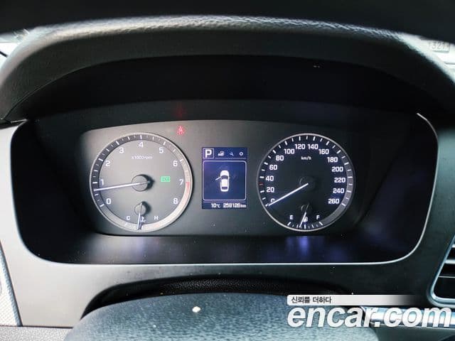 Hyundai LF Sonata Style, 2017 13