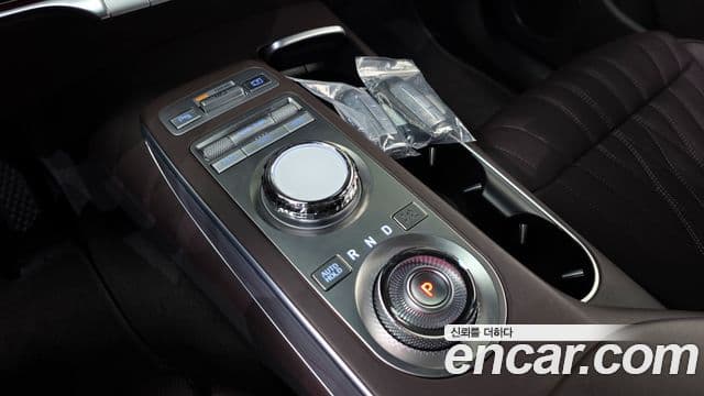 Genesis GV70, 2021 9