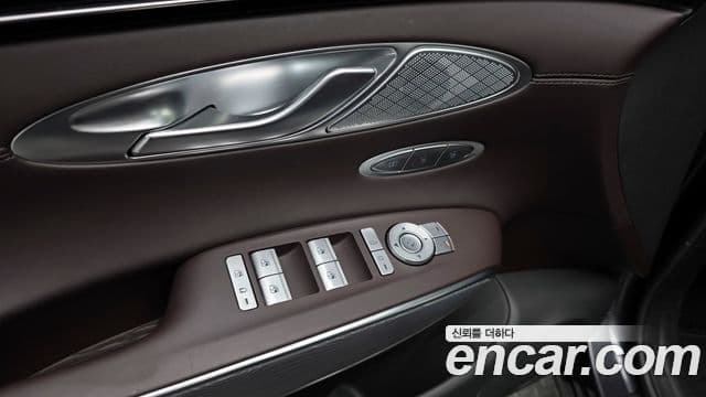 Genesis GV70, 2021 11