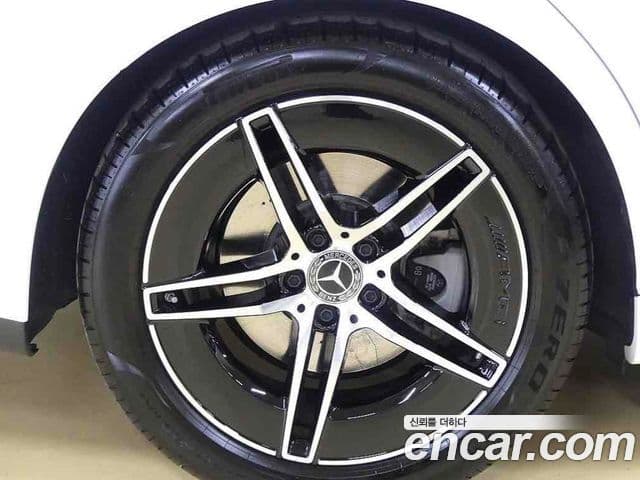 Mercedes-Benz E-класс W214 AMG Line, 2025 9