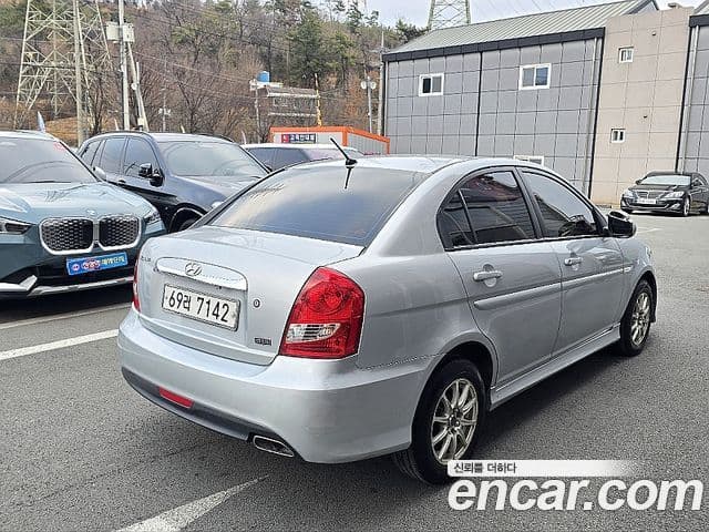 Hyundai 베르나 트랜스폼 Luxury, 2011 4