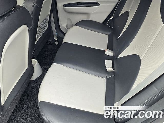 Hyundai 베르나 트랜스폼 Luxury, 2011 8