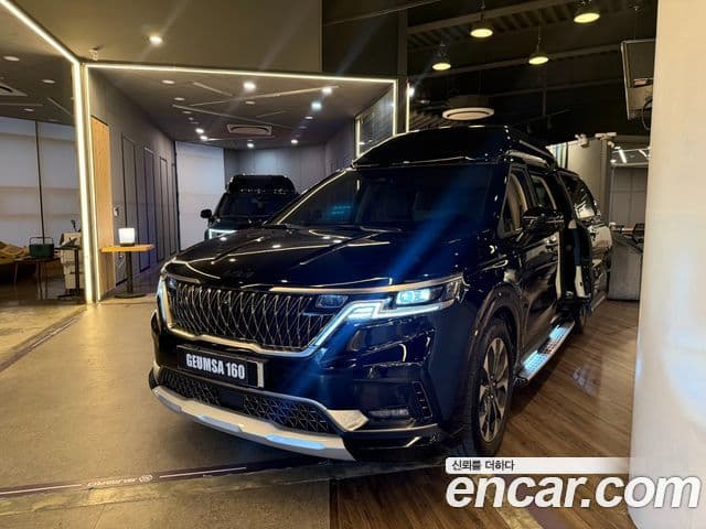Kia Carnival 4세대 бензин 4인승 High Limousine (компания по спецнадстройкам), 2023 1