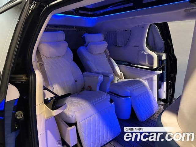 Kia Carnival 4세대 бензин 4인승 High Limousine (компания по спецнадстройкам), 2023 15