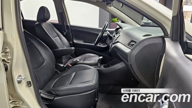 Kia All New Morning Luxury, 2013 10