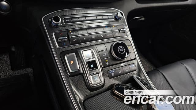 Hyundai The / новый New Santa Fe Exclusive, 2023 9