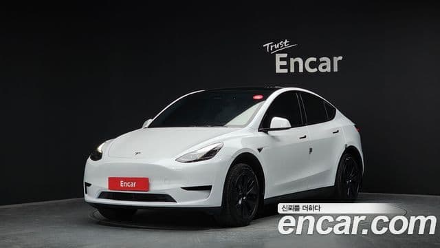 Tesla модель Y, 2024 1
