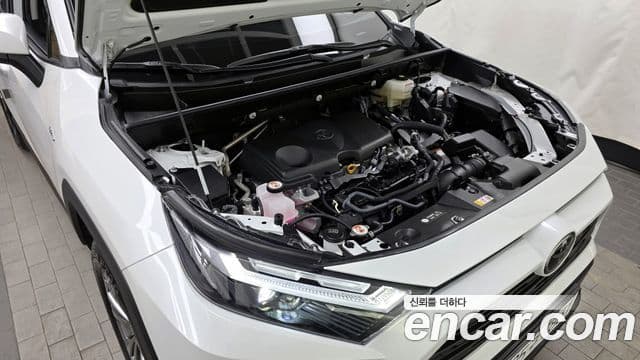 Toyota RAV4 5세대 2.5 2WD гибрид XLE, 2025 6