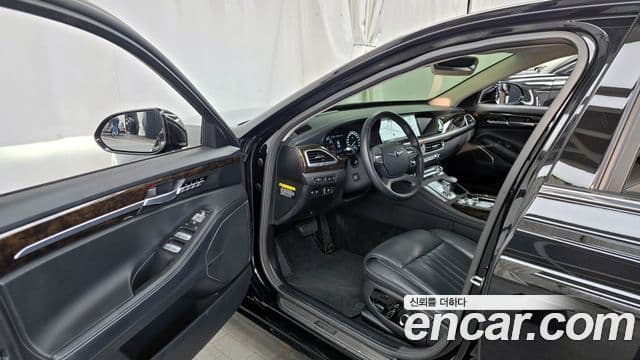 Genesis G90 Premium Luxury, 2021 все фото