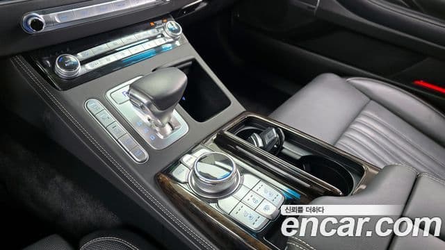 Genesis G90 Premium Luxury, 2021 13