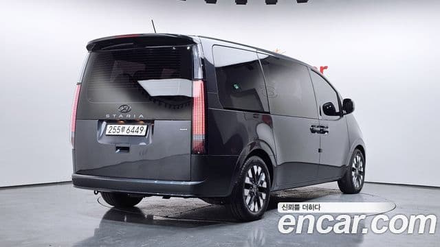 Hyundai Staria Prestige, 2022 2