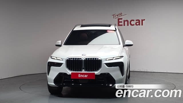 BMW X7 (G07) xDrive 40i M Sport 6인승, 2023 3