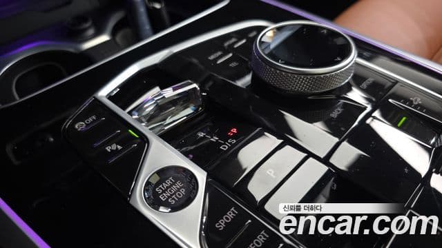 BMW X7 (G07) xDrive 40i M Sport 6인승, 2023 9
