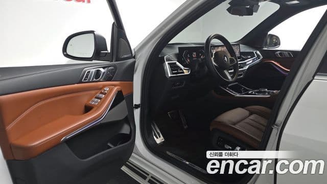 BMW X7 (G07) xDrive 40i M Sport 6인승, 2023 11
