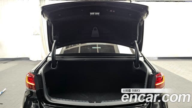 Kia K7 Premier гибрид Signature, 2020 20