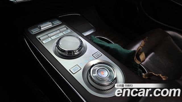 Genesis GV70, 2021 9